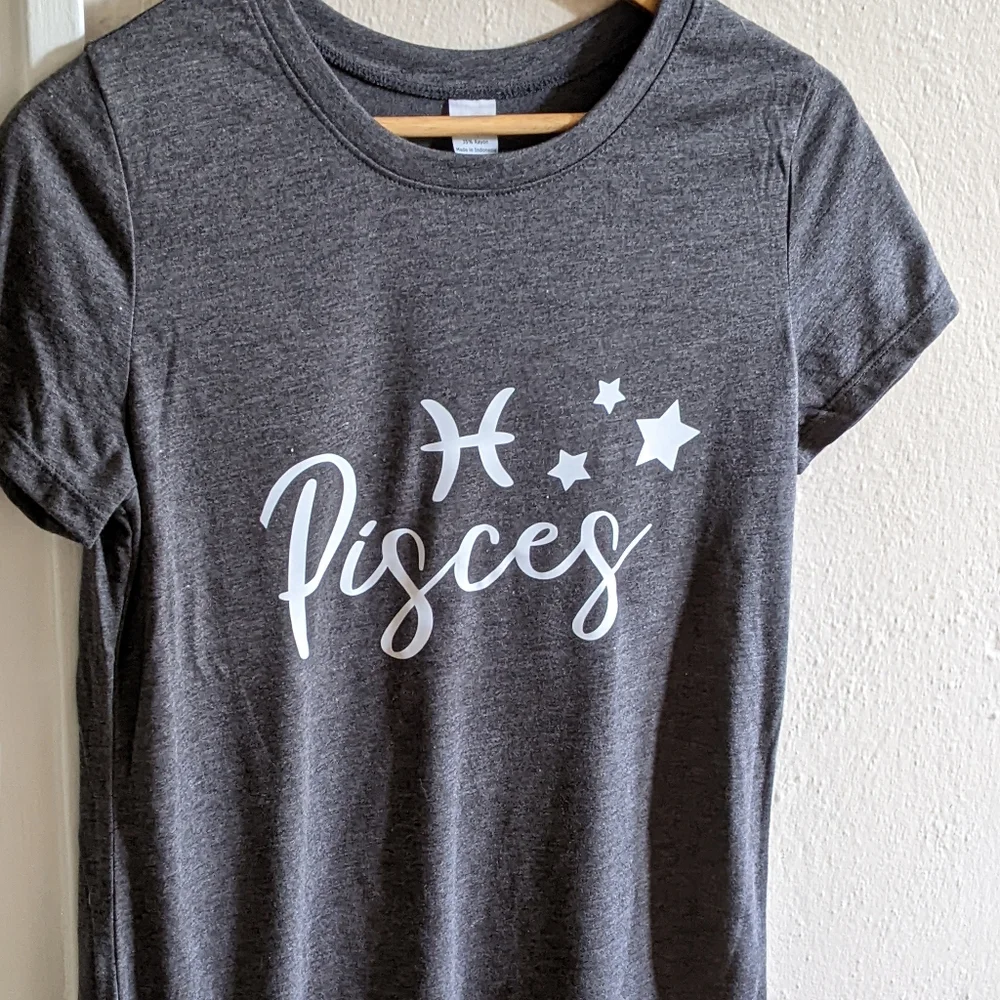 ✨Pisces Zodiac♓ Graphic Soft Blend Tee | ✂️HANDCRAFTED! - Picture 7 of 10